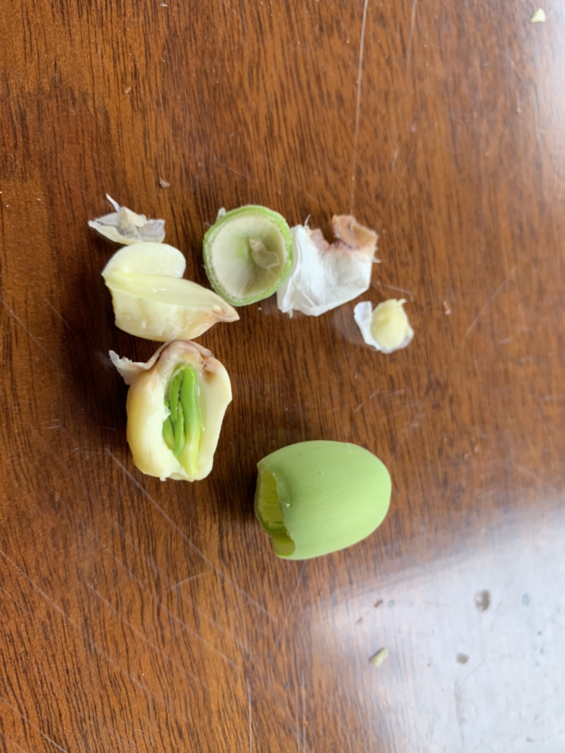 蓮の実(生)の食べ方 無農薬・無肥料の自然栽培レンコン農家|里山れんこん 蓮の実(生)の食べ方 無農薬・無肥料の自然栽培レンコン農家|里山れんこん
